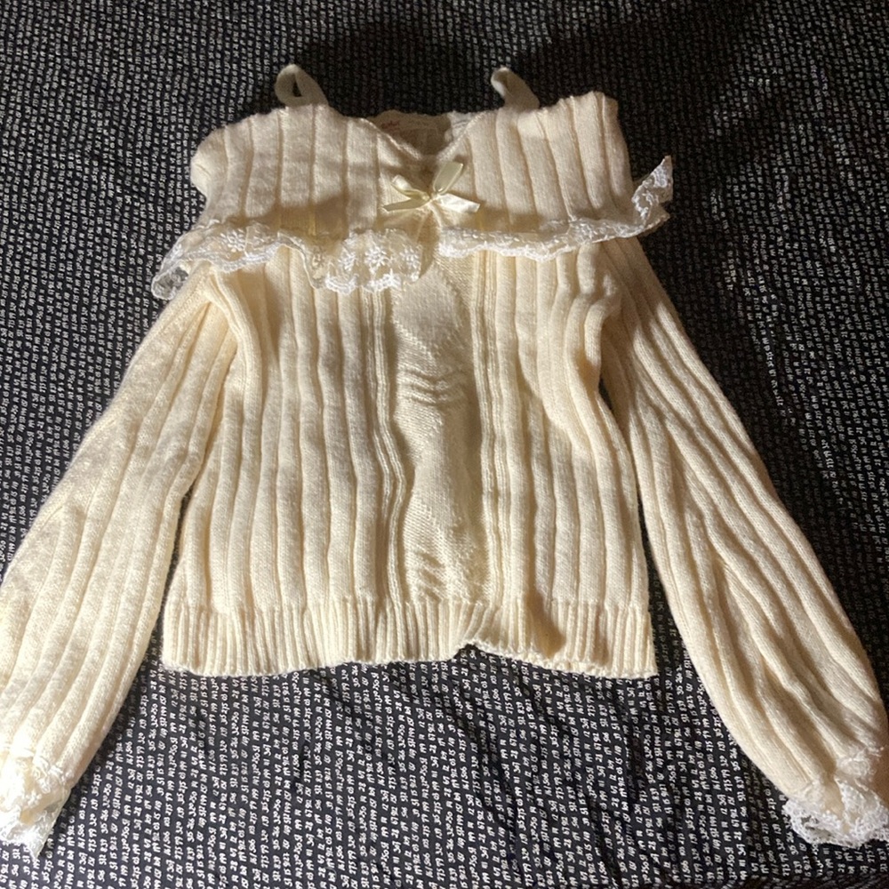 ROMWE Ivory Knit Sweater coquette style